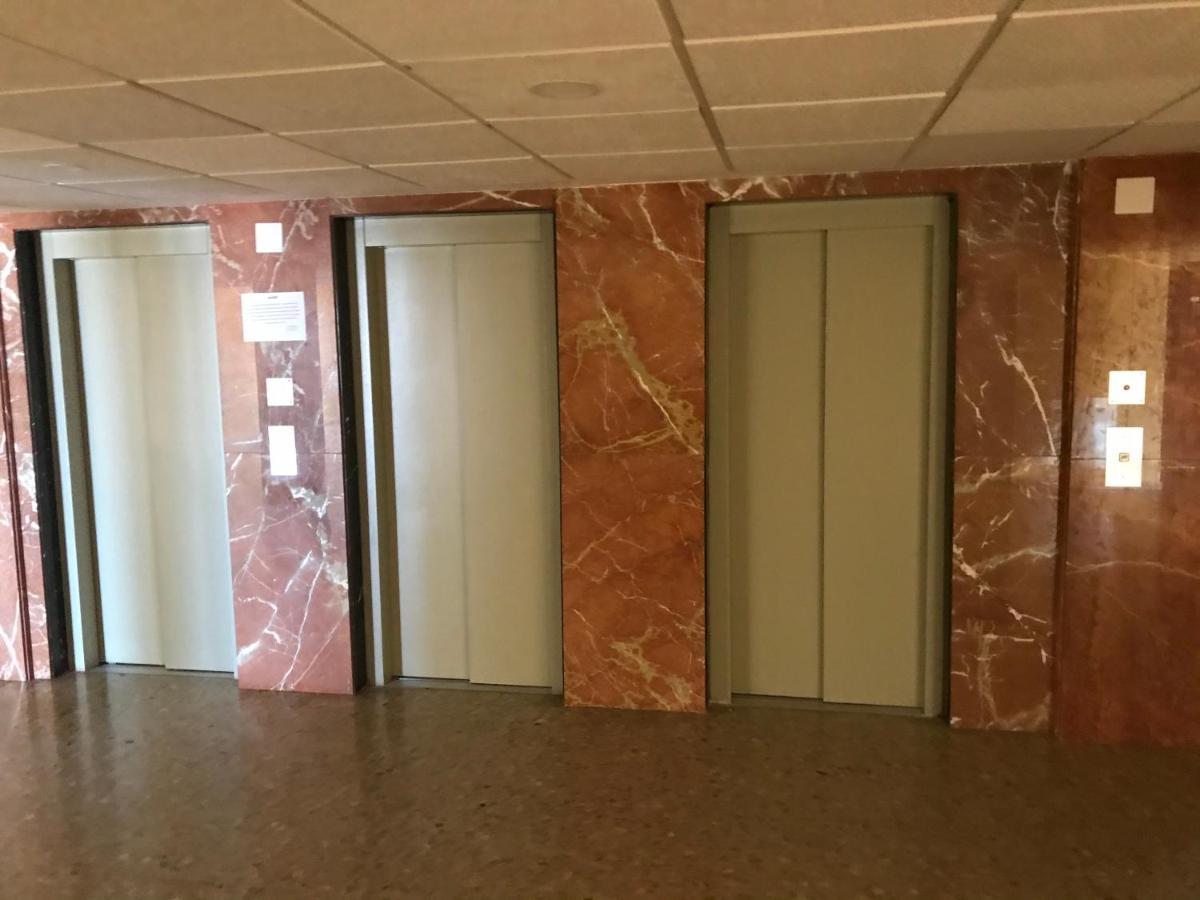 Apartamento Estudio Loft En El Centro Para 3 O 4 Personas Cama Doble Y Sofa Cama Check In A Partir De Las 15 Y 30 Min Pm Y Check Out Hasta Las 11 Y 30 Pm Con Wifi Normalmente No Se Puede Adelantar El Check In 托雷莫利诺斯 外观 照片